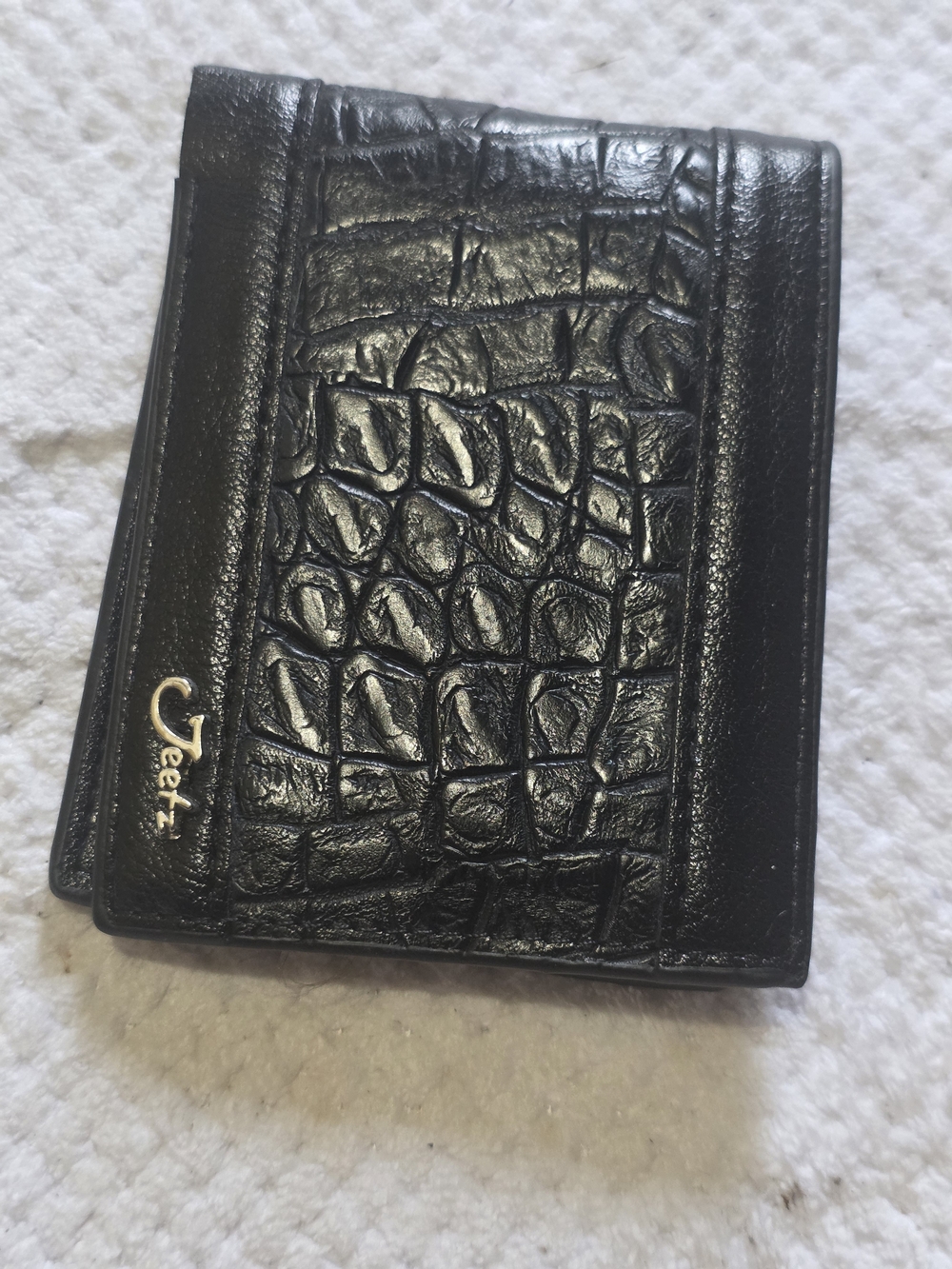 Men's Black Croc-Embossed Leather Wallet - Classic Bi-Fold - Picture 2 of 5